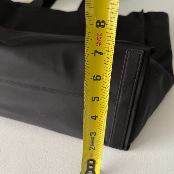 Burberry Black Nylon Signature Trench Tote, Oversized - Picture 5 of 12